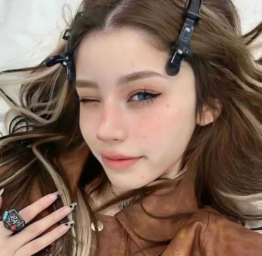 凤鸣怪谈